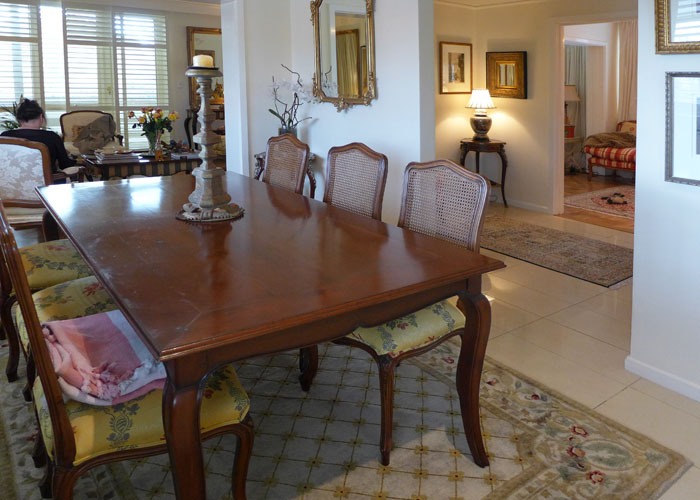 Dining room with Louis 15 XV cherrywood dining table and Provence chairs