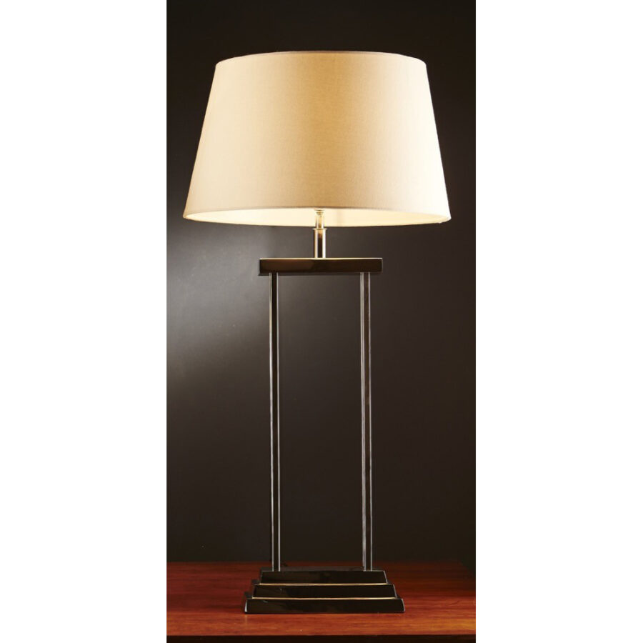 French & Hamptons table lamp