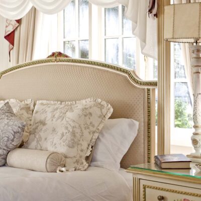 French Classic & Elegant Four Poster Bedhead