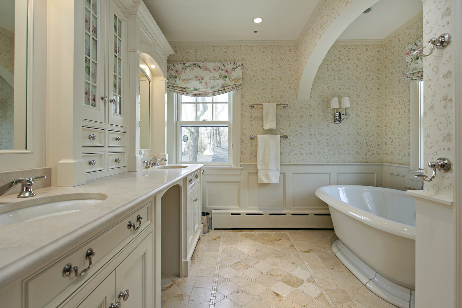 13 French style bathroom and vanity design
