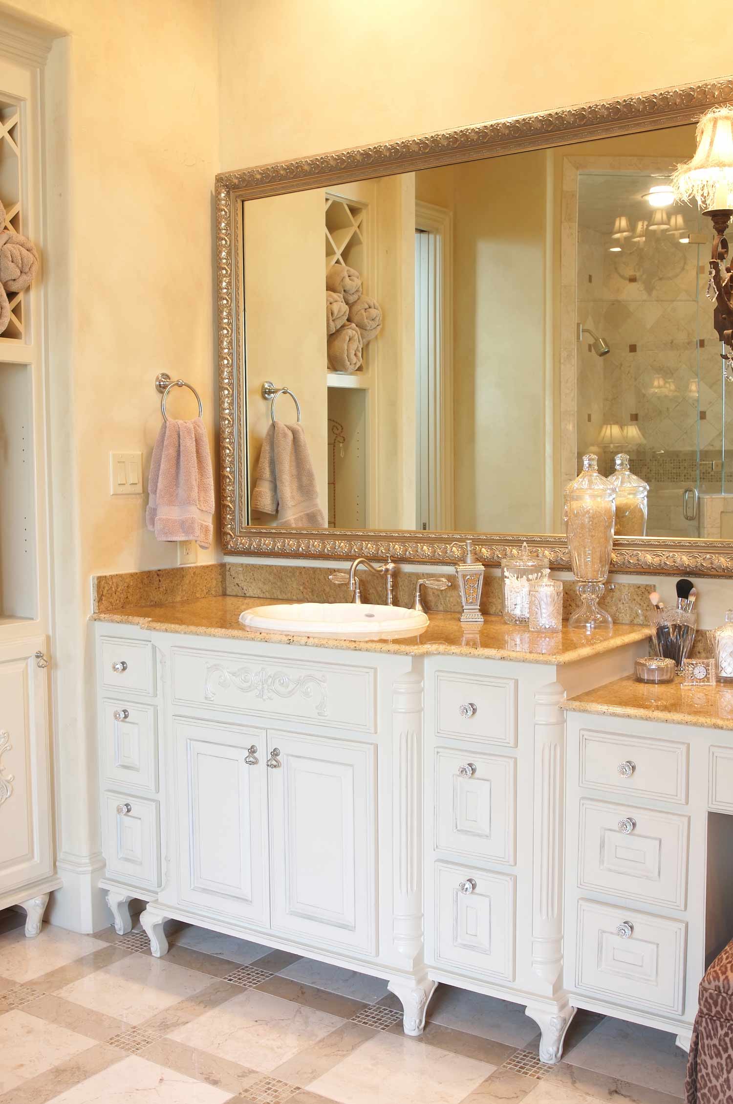 25 French style bathroom and vanity design