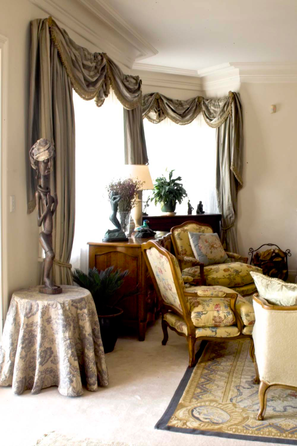 35 French and classical curtains for your interiors