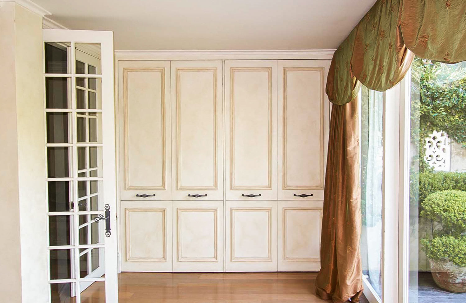 36 French classical wardrobe design