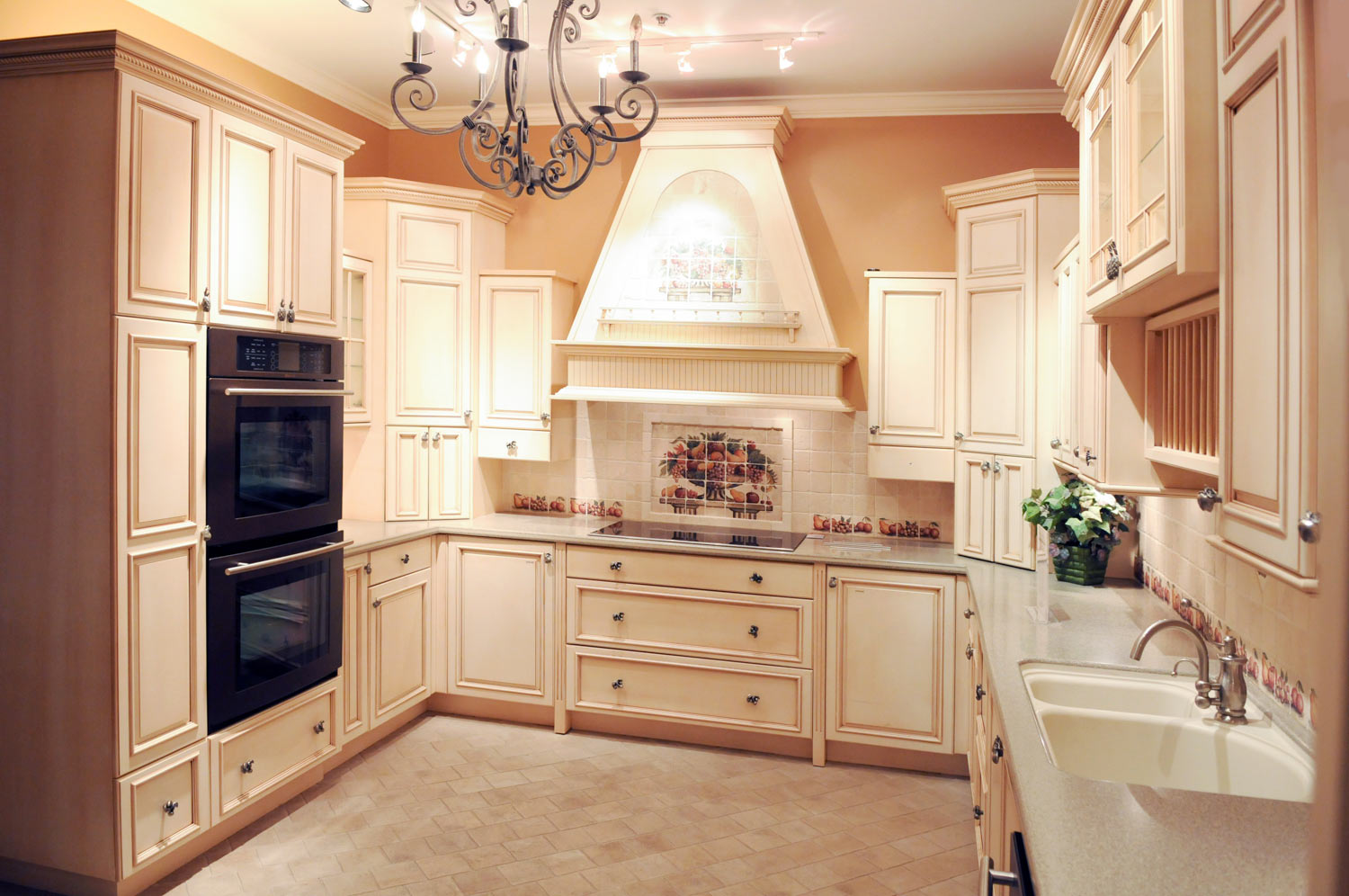 36 French provincial and classic kitchens