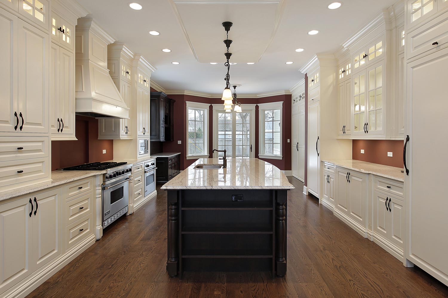 38 French provincial and classic kitchens