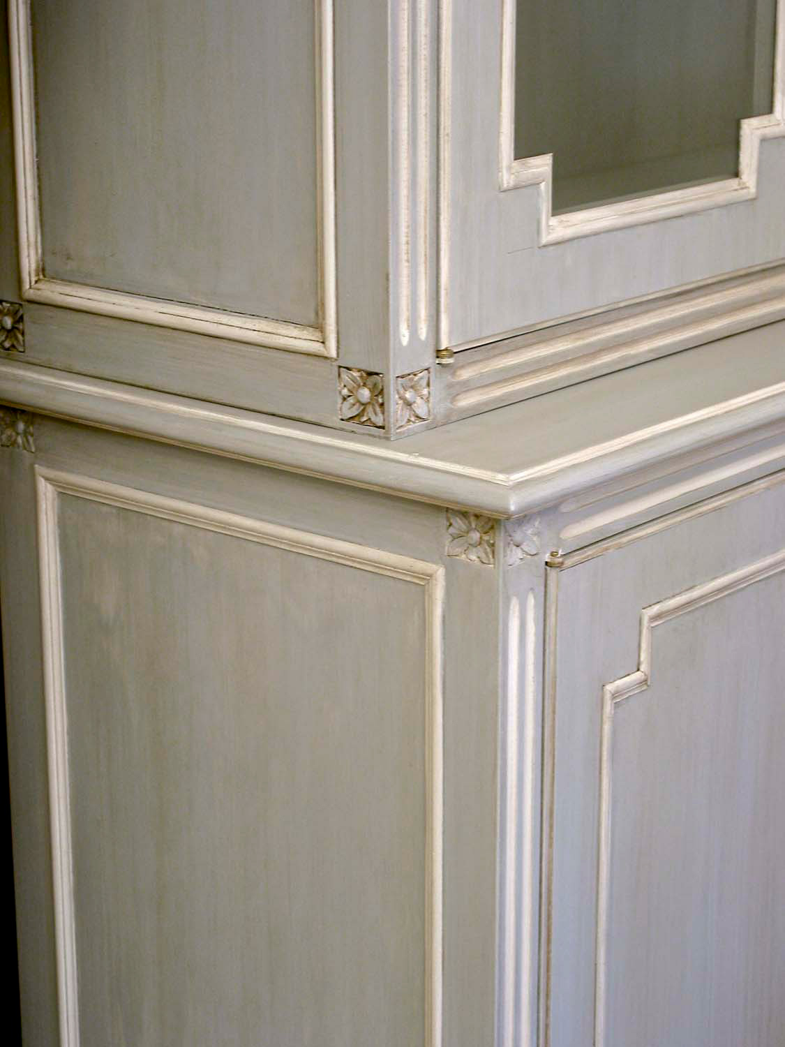 42 French special paint effects on classical and provincial furniture