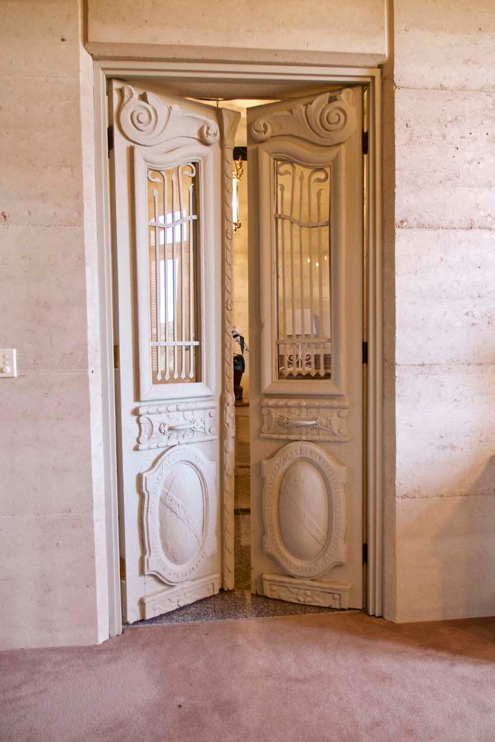 44 French classical Louis door design and interiors
