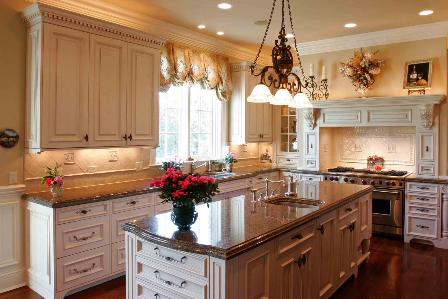 8-French-kitchen-with-ornamentation-and-french-hardware,-curtains-and-chandelier