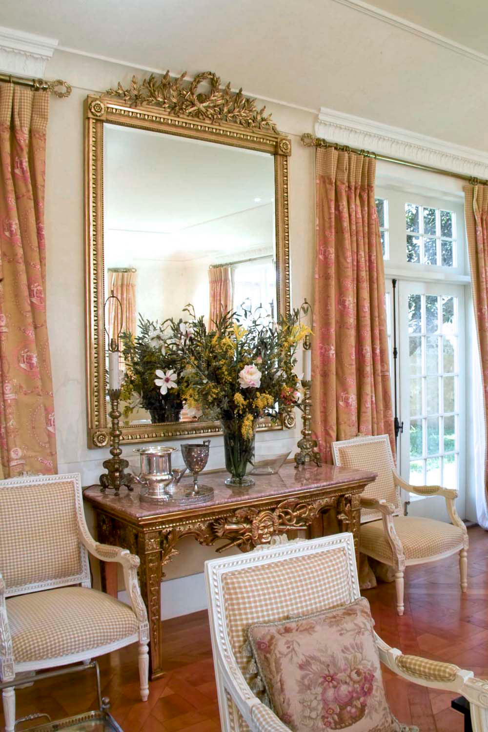 9 French gilded mirror, hall table and Louis salon armchairs with curtains