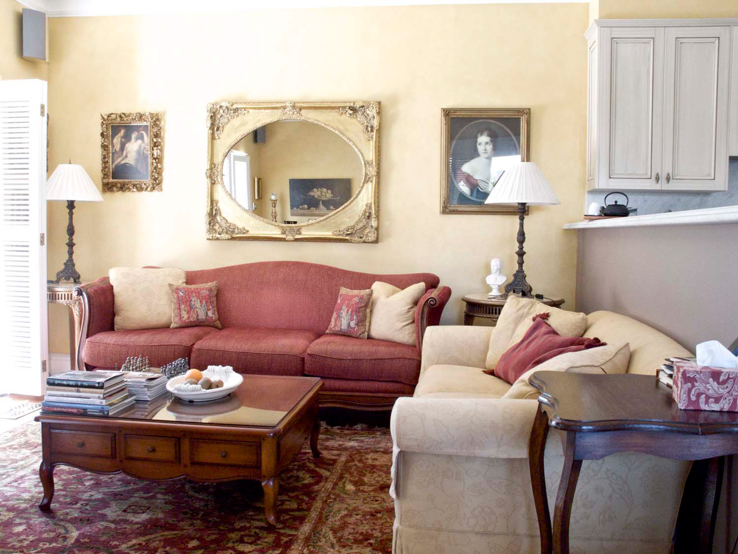 1-Classic-Parisian-home-interior