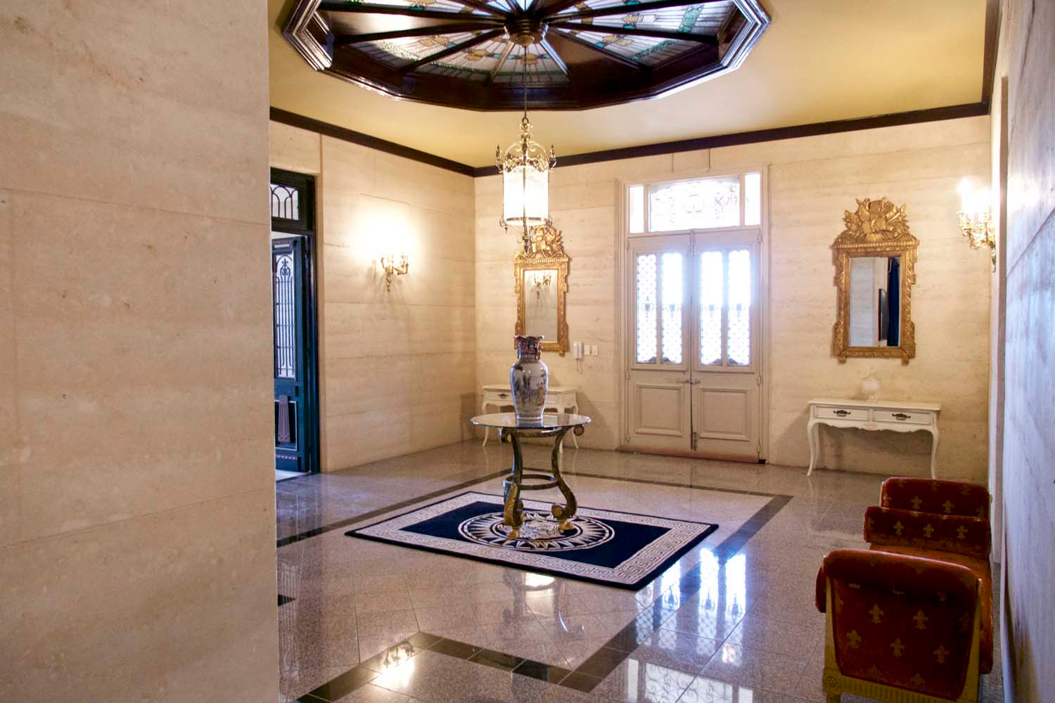 15 French Manor interiors
