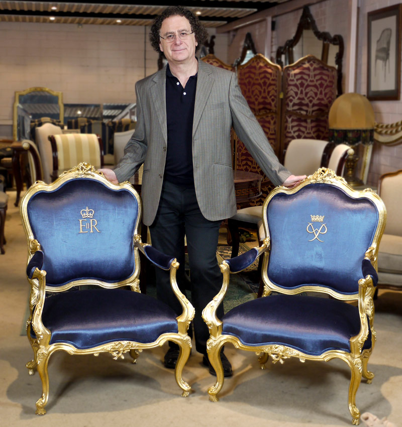 Jean-Christophe with Queen's chairs