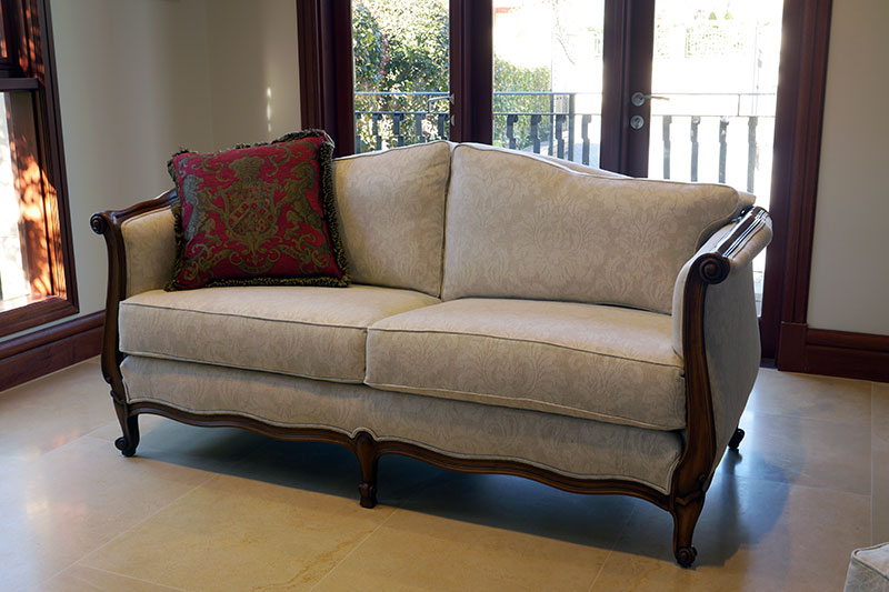 2.5 Seat Louis Daybed