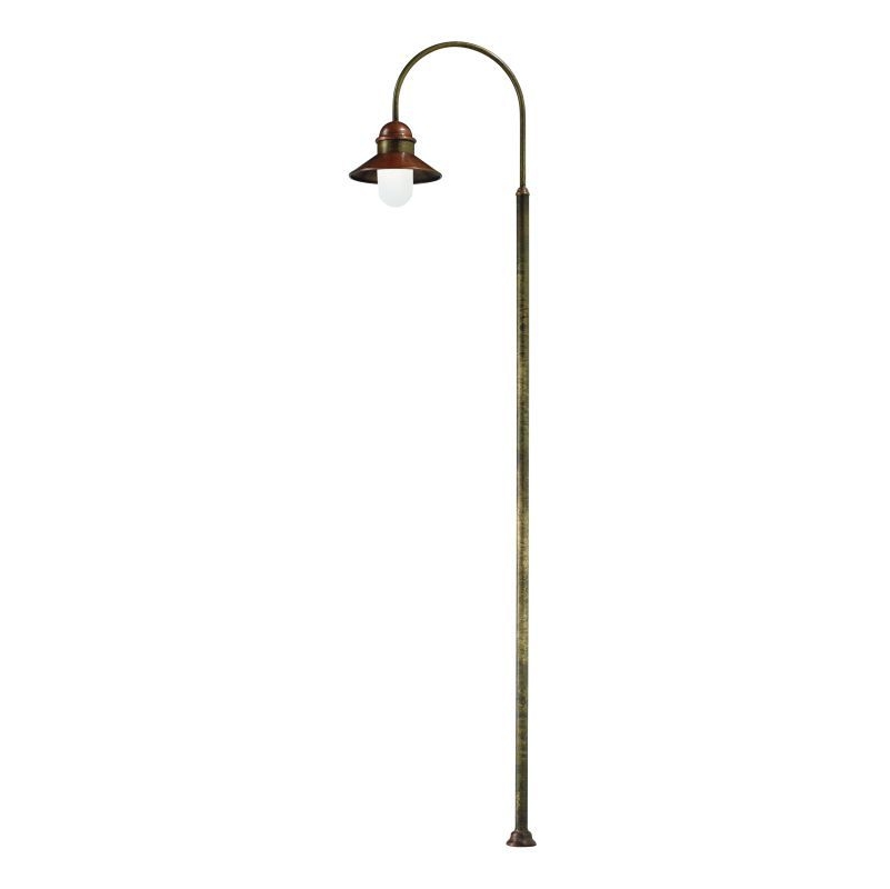 Como Single Willow Lamp Post with Capped Bell