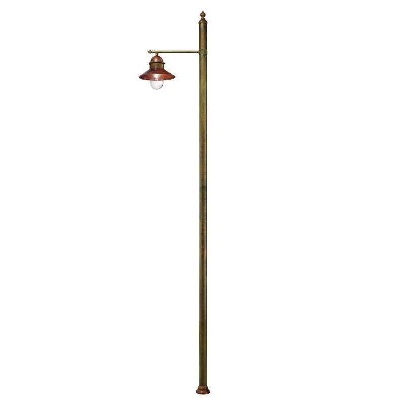 Como Single Lamp Post with Capped Bell