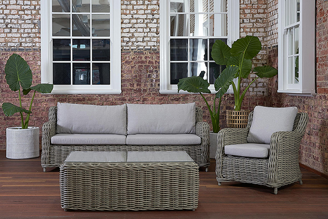 Manly French Grey Synthetic Rattan 2.5 Seater Outdoor Sofa with Aluminum Frame and Water-Resistant Fabric
