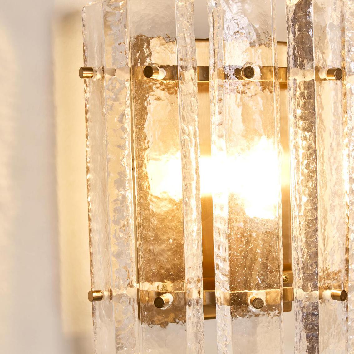 Araluen Hamptons Fluted Glass Wall Light Brass and Clear