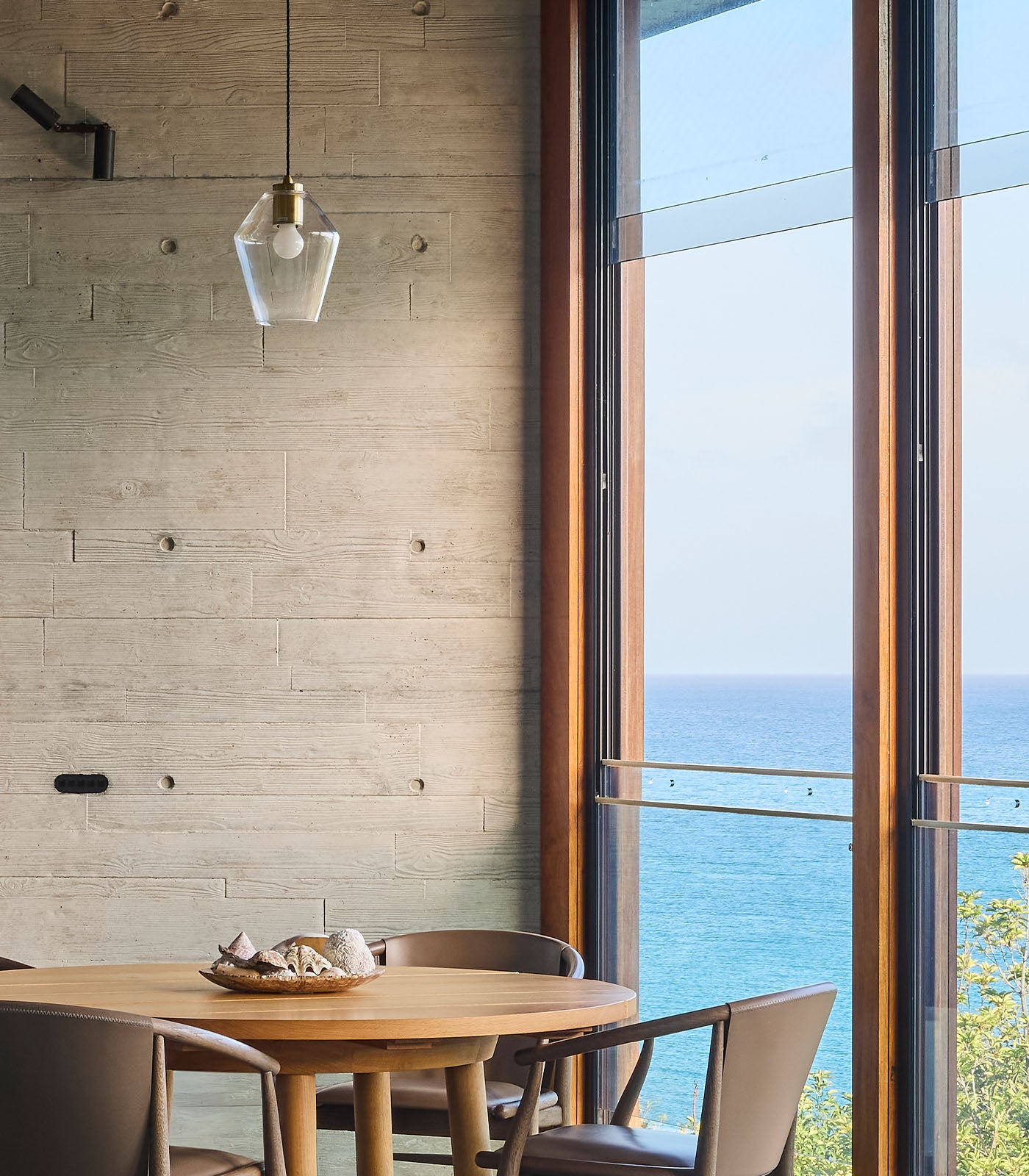 Ashworth Manor Contemporary Faceted Glass Pendant Light Ashworth Manor Contemporary Faceted Glass Pendant Light