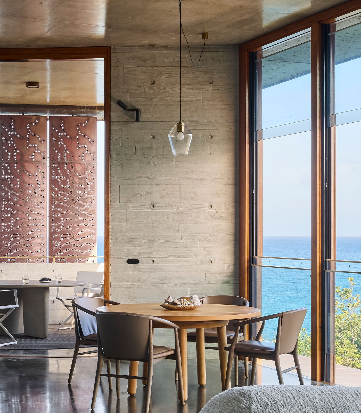 Ashworth Manor Contemporary Faceted Glass Pendant Light Ashworth Manor Contemporary Faceted Glass Pendant Light