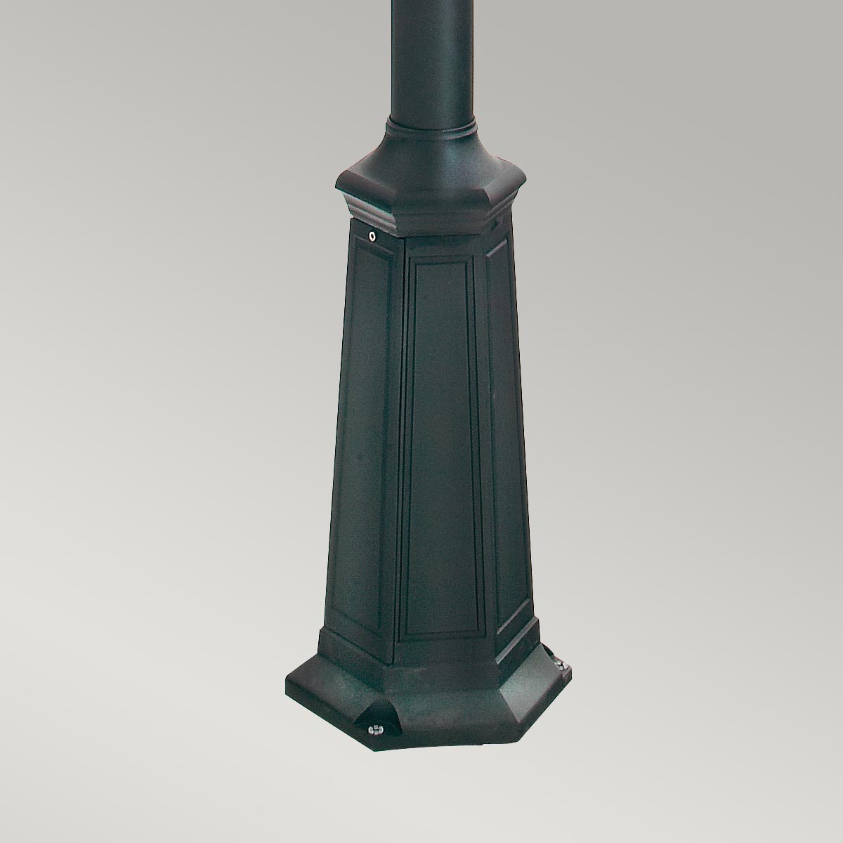 Belcourt Grande Traditional Twin Lantern Lamp Post Black Belcourt Grande Traditional Twin Lantern Lamp Post Black β detail view