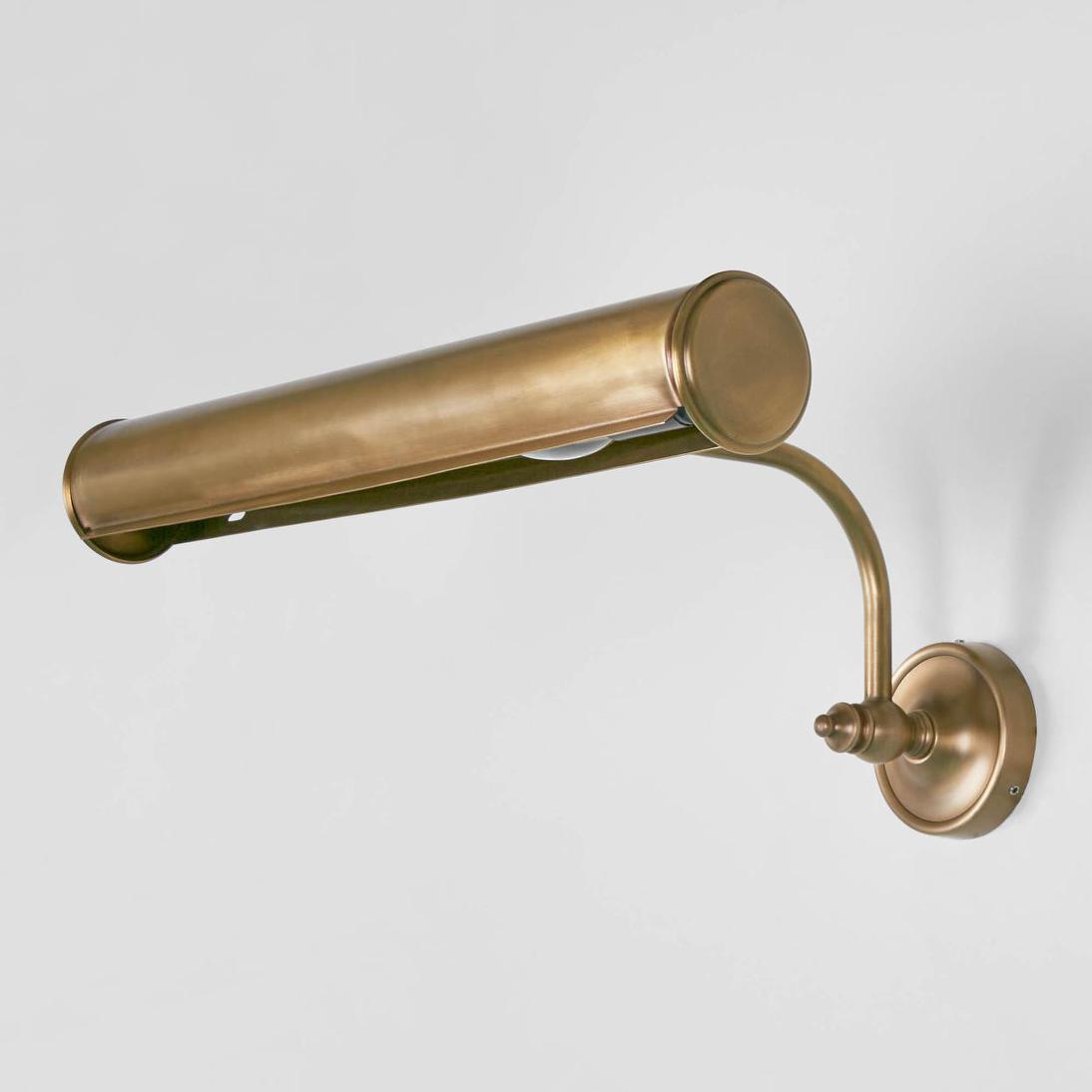 Brookfield Heritage Cylindrical Picture Light Antique Brass Brookfield Heritage Cylindrical Picture Light Antique Brass