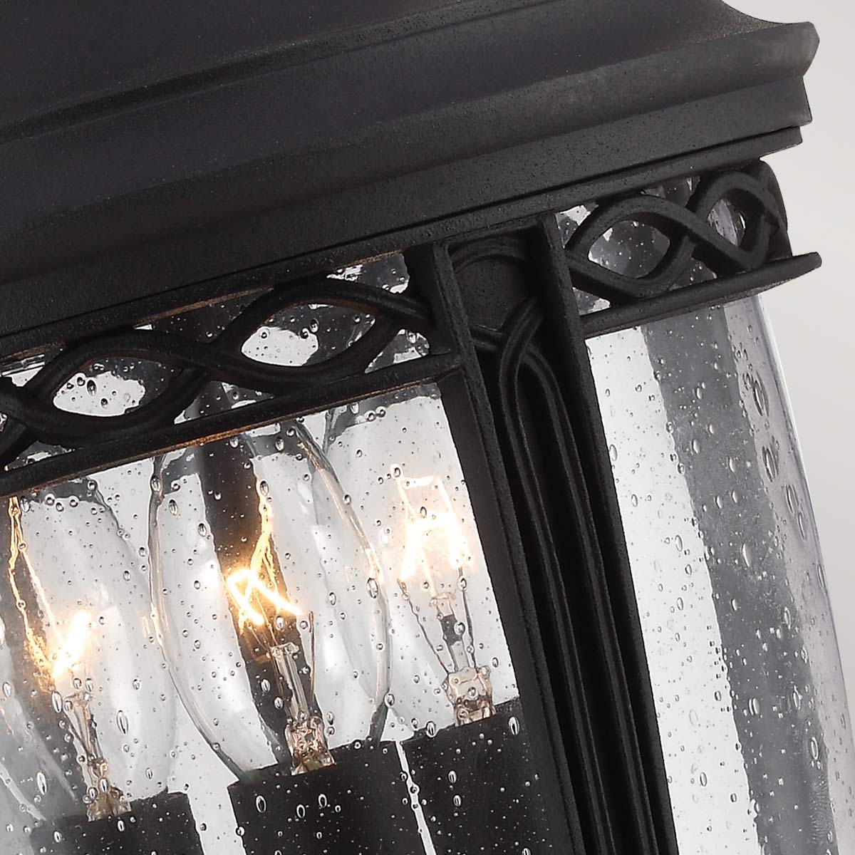 Cotswold Bridle Traditional Chain Lantern Black Cotswold Bridle Traditional Chain Lantern Black — detail view