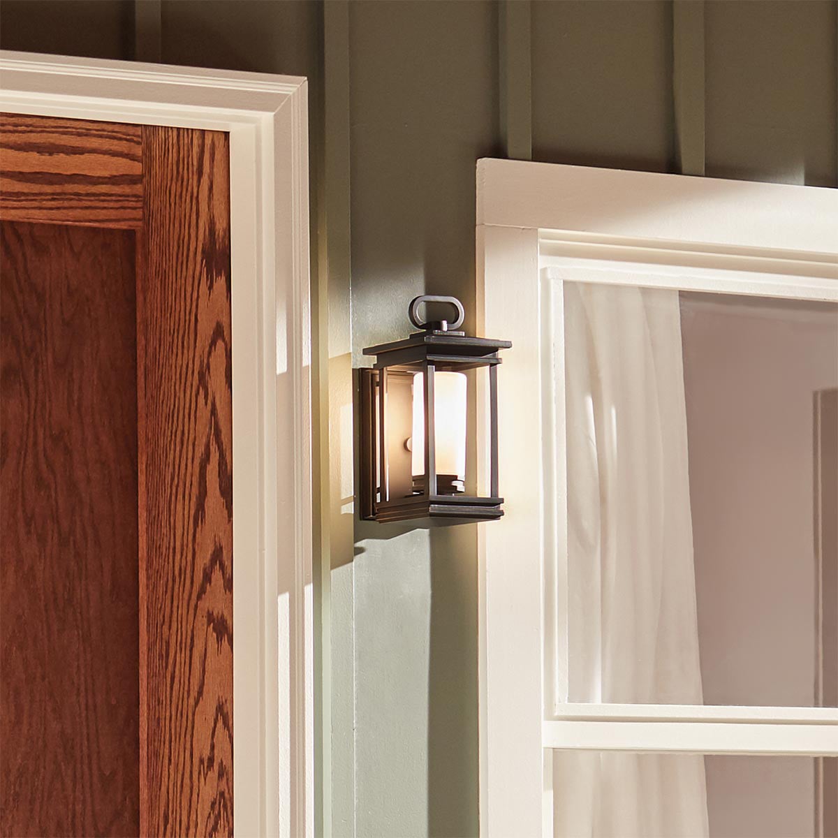 Elsworth Reach Heritage Outdoor Wall Lantern in Rubbed Bronze Elsworth Reach Heritage Outdoor Wall Lantern in Rubbed Bronze — in situ view