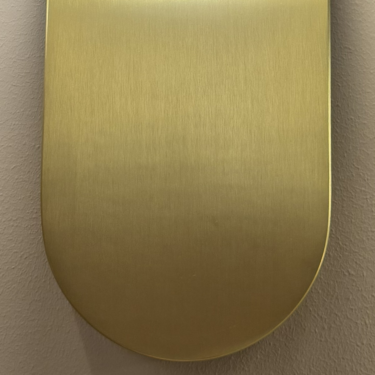 Fairwind Wall Light Brushed Gold Fairwind Wall Light Brushed Gold — detail view