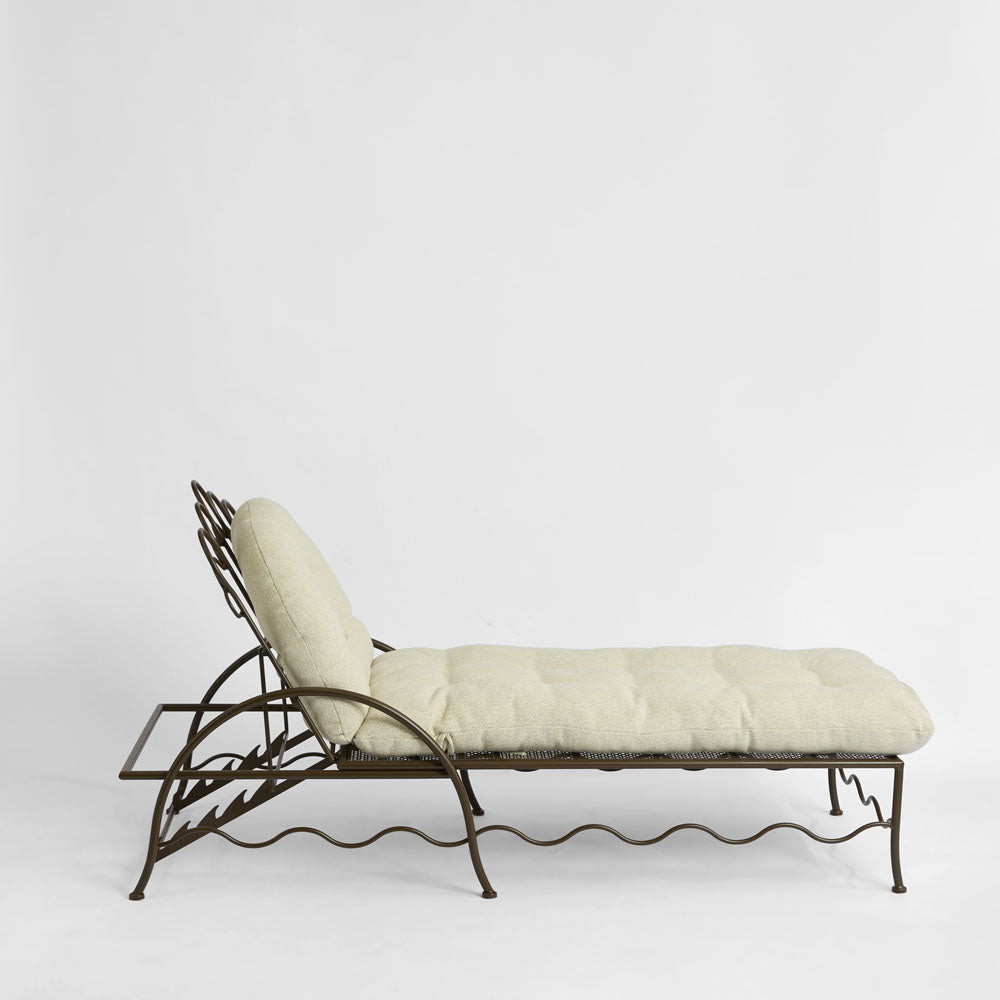 Grandview Lounger French Provincial Sun Lounge Brown