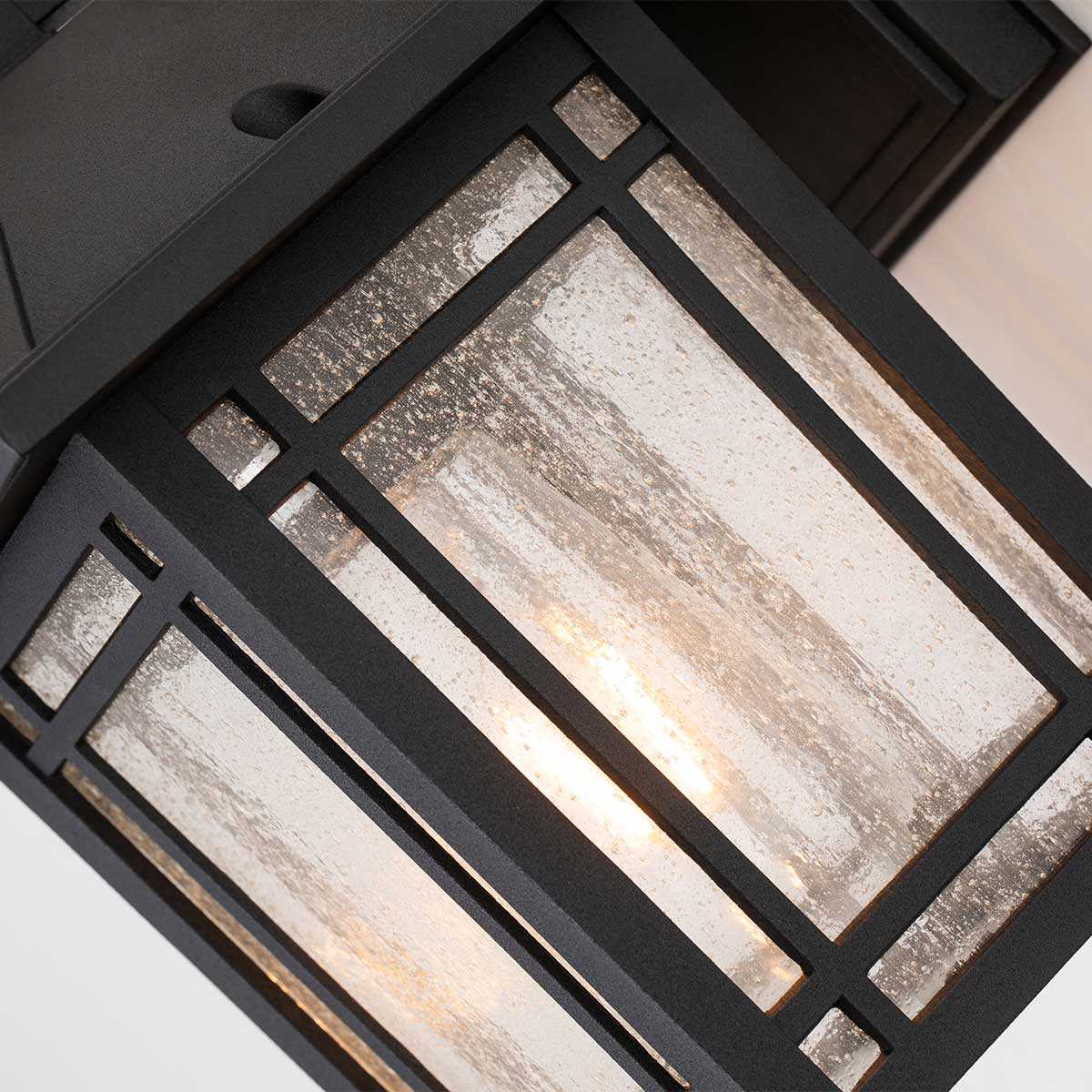 Grantham Abbey Traditional Small Outdoor Wall Lantern Black Grantham Abbey Traditional Small Outdoor Wall Lantern Black — detail view