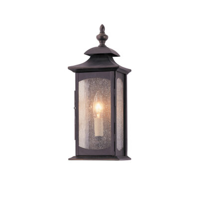 Guildmarket Row Traditional Outdoor Wall Lantern in Oil Rubbed Bronze