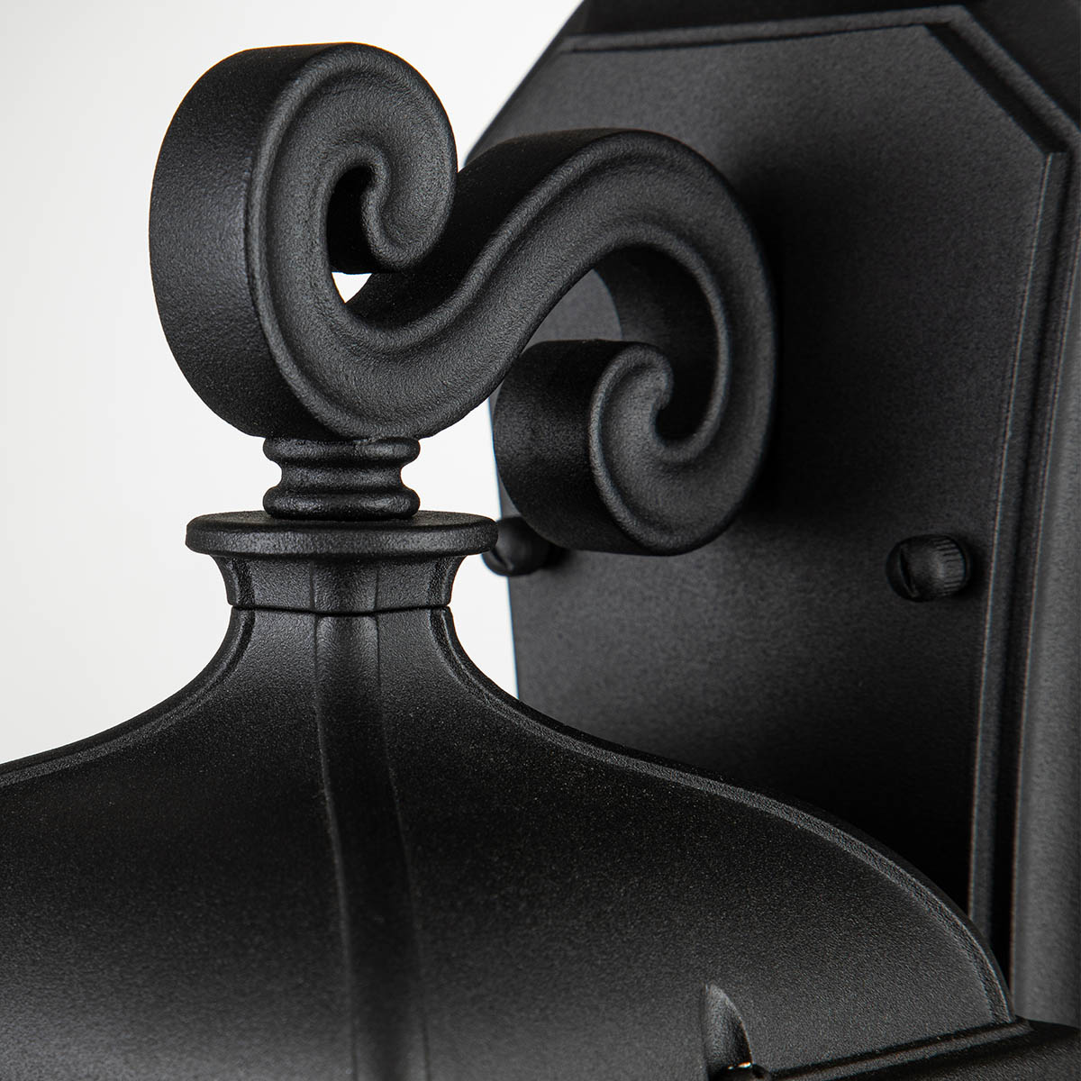 Harbourlight Traditional Small Outdoor Wall Lantern Black Harbourlight Traditional Small Outdoor Wall Lantern Black — detail view