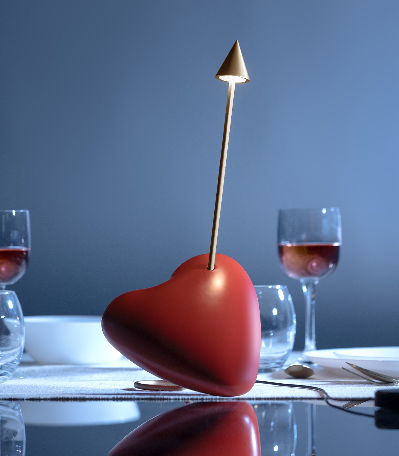 Hartwell Contemporary Heart Table Lamp Matte Blue, Matte Red, Matte White Hartwell Contemporary Heart Table Lamp Matte Blue, Matte Red, Matte White