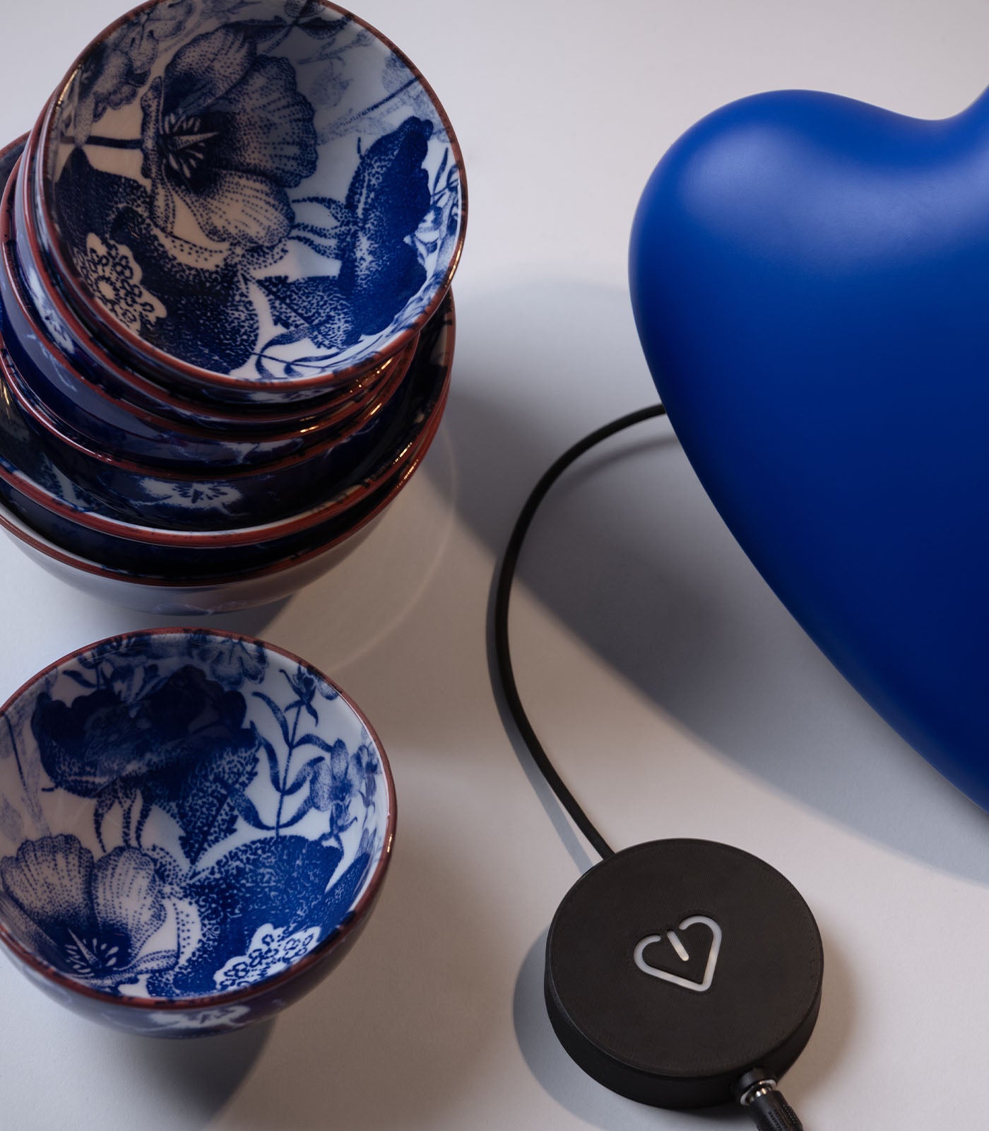 Hartwell Contemporary Heart Table Lamp Matte Blue, Matte Red, Matte White Hartwell Contemporary Heart Table Lamp Matte Blue, Matte Red, Matte White