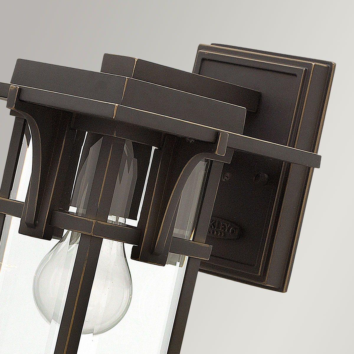 Kingsbury Row Transitional Outdoor Wall Lantern Oil Rubbed Bronze Kingsbury Row Transitional Outdoor Wall Lantern Oil Rubbed Bronze — detail view