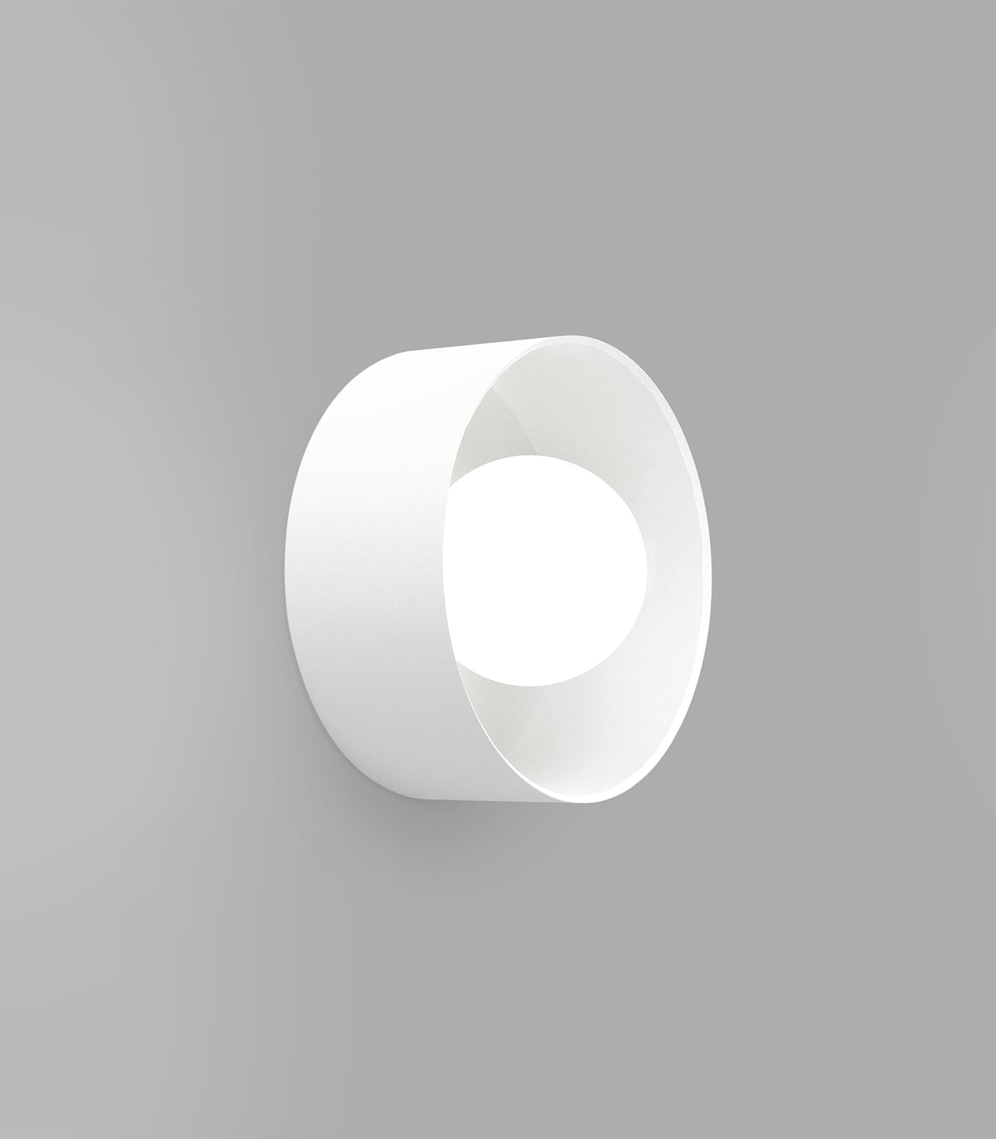 Kingsley Round Contemporary Curved Wall Light White Kingsley Round Contemporary Curved Wall Light White