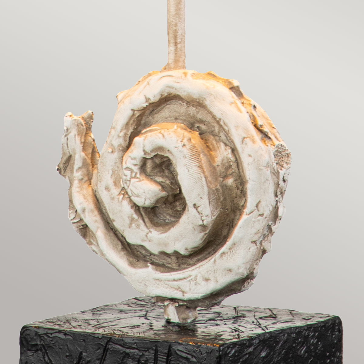 Marlestone Sculptural Table Lamp Bone White and Black Marlestone Sculptural Table Lamp Bone White and Black — detail view