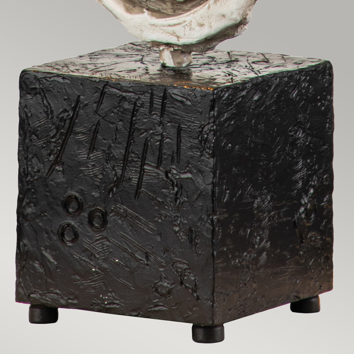 Marlestone Sculptural Table Lamp Bone White and Black Marlestone Sculptural Table Lamp Bone White and Black — detail view