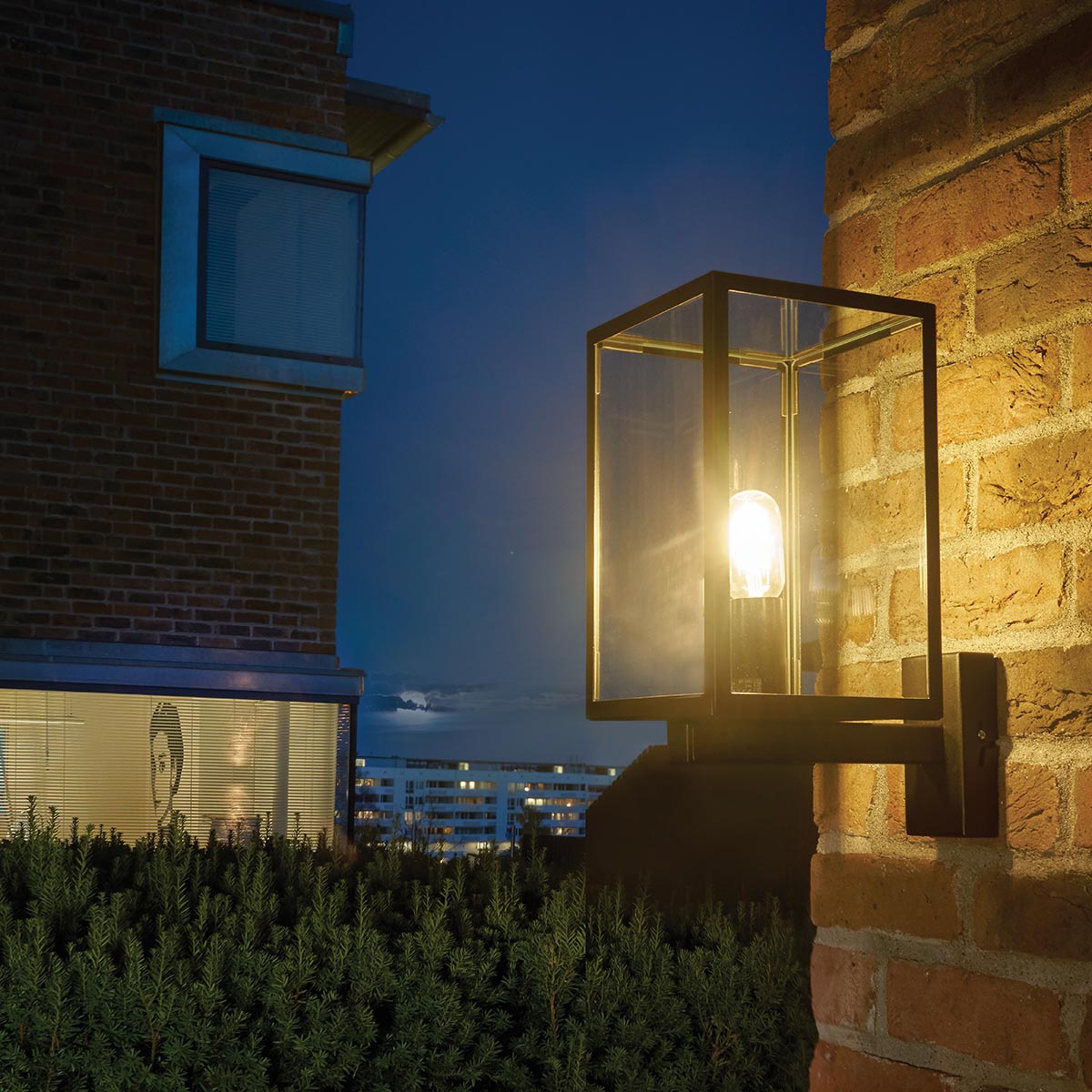 Northgale Hamptons Outdoor Wall Light with Arm Black Northgale Hamptons Outdoor Wall Light with Arm Black — in situ view