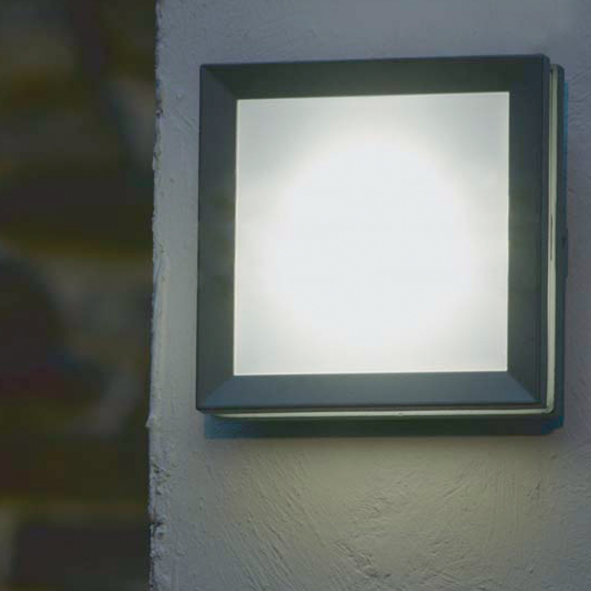 Northgard Modern Square Outdoor Wall Light Graphite Northgard Modern Square Outdoor Wall Light Graphite — in situ view