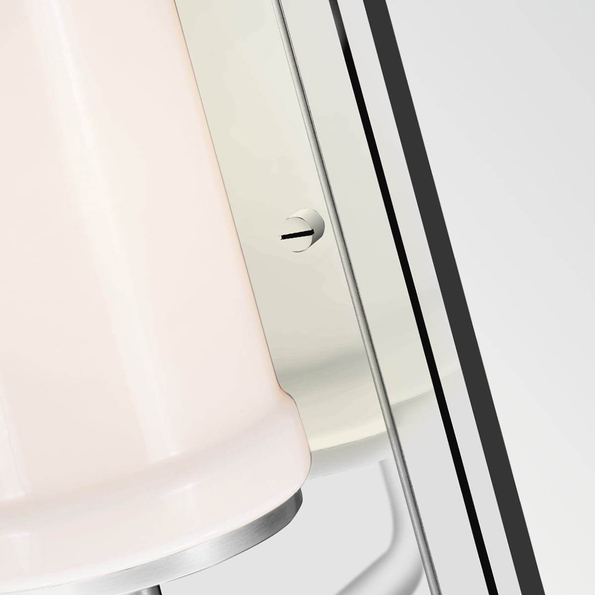 Norwood Cross Light Polished Chrome — detail view