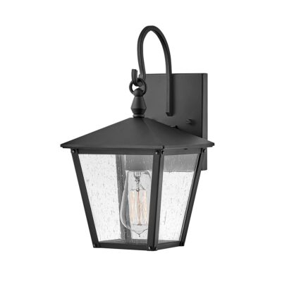 Oakbridge Traditional Outdoor Wall Lantern in Black