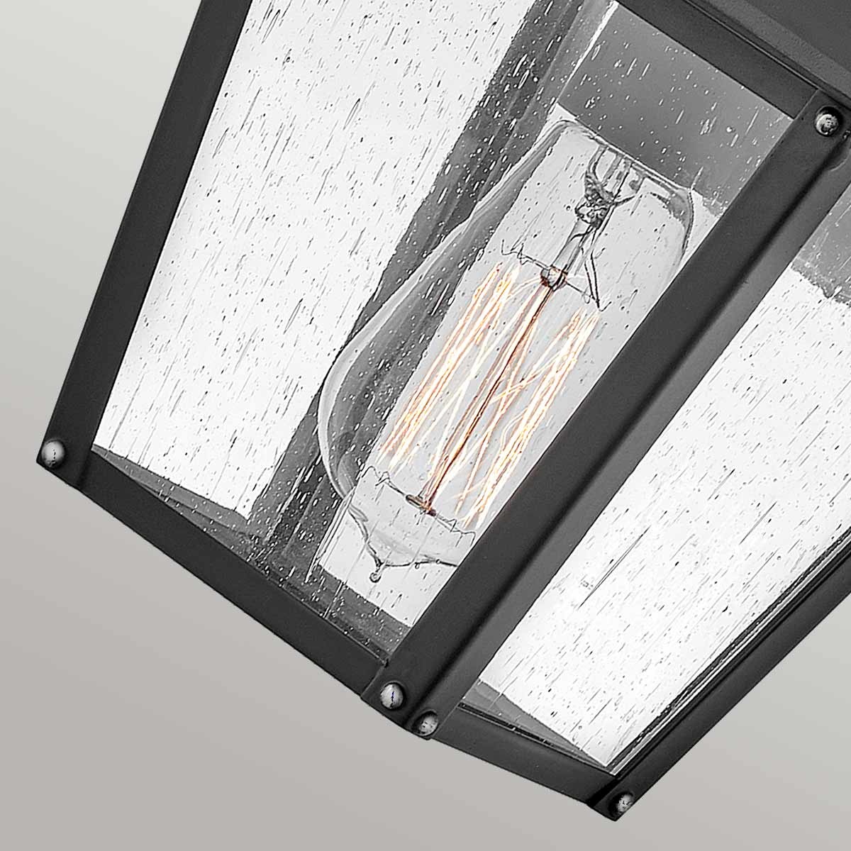 Oakbridge Traditional Outdoor Wall Lantern in Black Oakbridge Traditional Outdoor Wall Lantern in Black — detail view