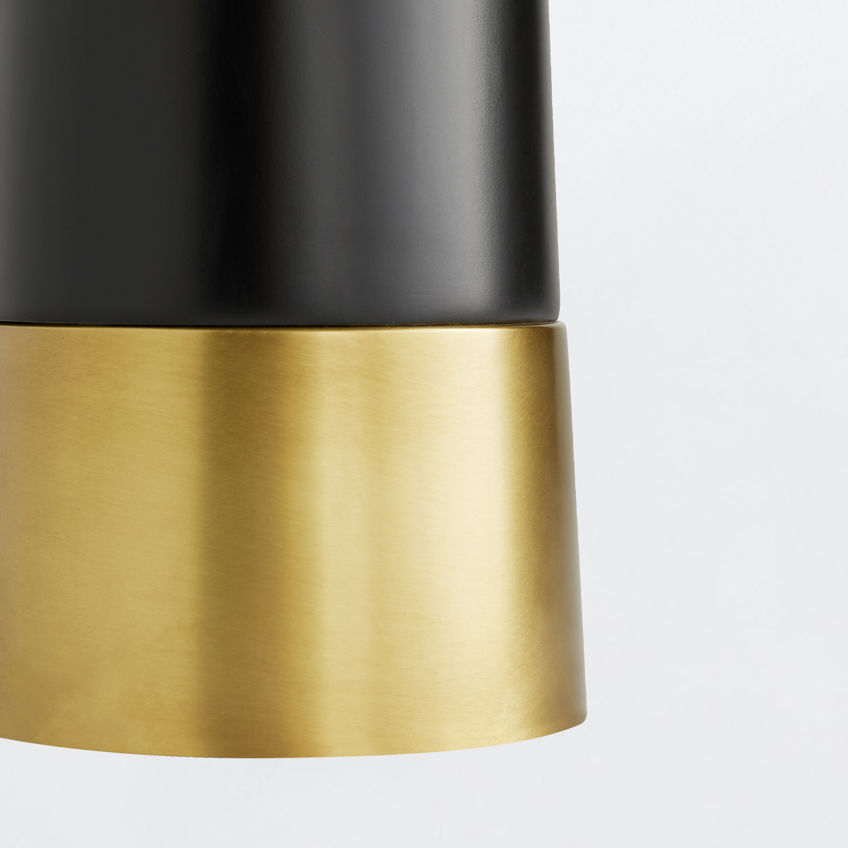 Oldstone Hamptons Floor Lamp Black And Antique Brass Oldstone Hamptons Floor Lamp Black And Antique Brass — detail view