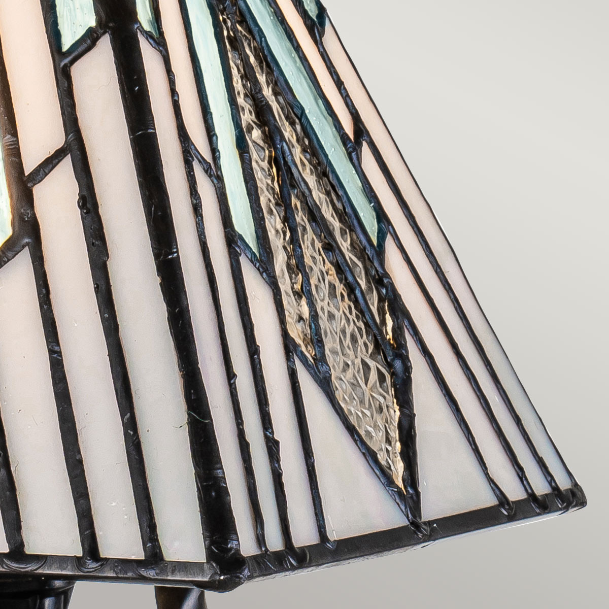Redbourne Tiffany Style Small Table Lamp Vintage Bronze Redbourne Tiffany Style Small Table Lamp Vintage Bronze — detail view