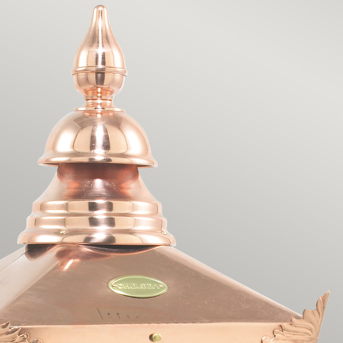 Riverbank Quarter Traditional Copper Outdoor Pedestal Lantern Riverbank Quarter Traditional Copper Outdoor Pedestal Lantern — detail view