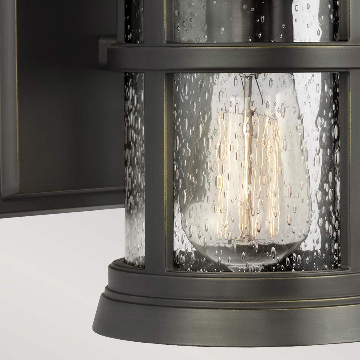 Seabourne Hamptons Outdoor Wall Lantern Antique Bronze Seabourne Hamptons Outdoor Wall Lantern Antique Bronze — detail view