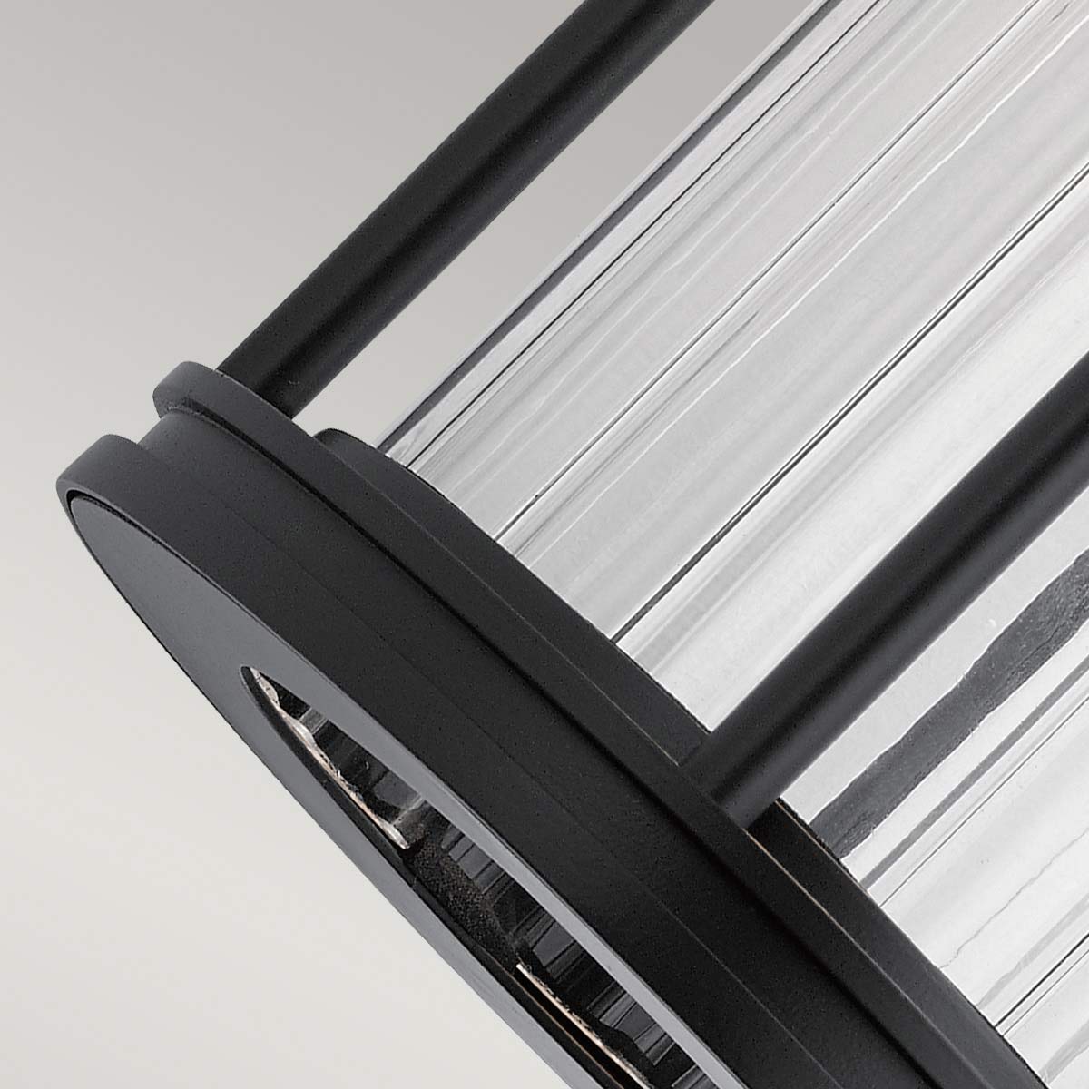 Sheepwash Traditional Outdoor Wall Lantern in Black Sheepwash Traditional Outdoor Wall Lantern in Black — detail view