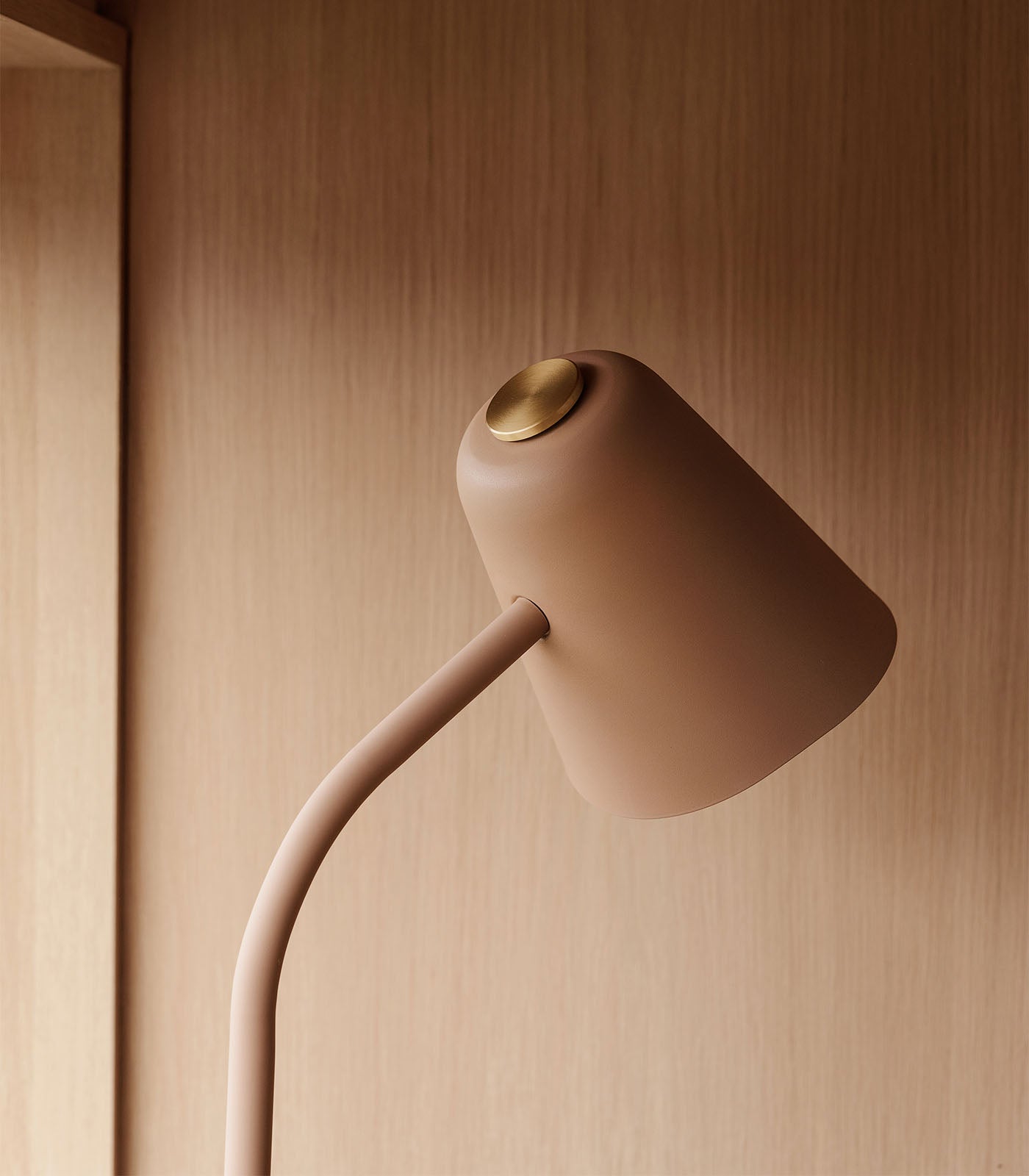 Solitaire Contemporary Floor Lamp Warm Beige Solitaire Contemporary Floor Lamp Warm Beige