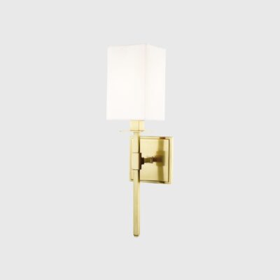 Stonefield Vale Classic Wall Light in Aged Brass